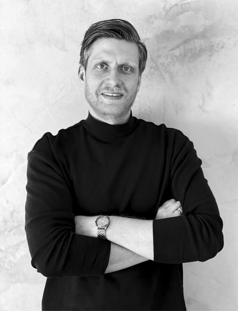 Das Bild zeigt Markus Schulte, den bauleitenden Architekten der Deilmann Planungsgesellschaft